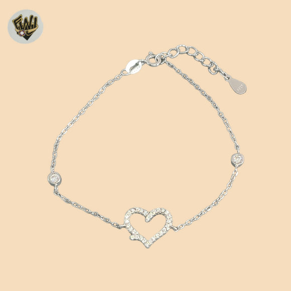 (2-0302) 925 Sterling Silver - 1.5mm Link Heart Bracelet.