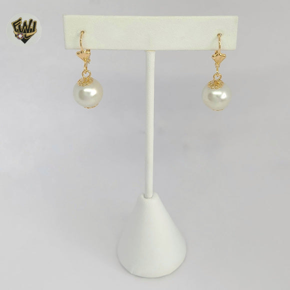 (1-1186-8) Gold Laminate - Pearl Earrings - BGF