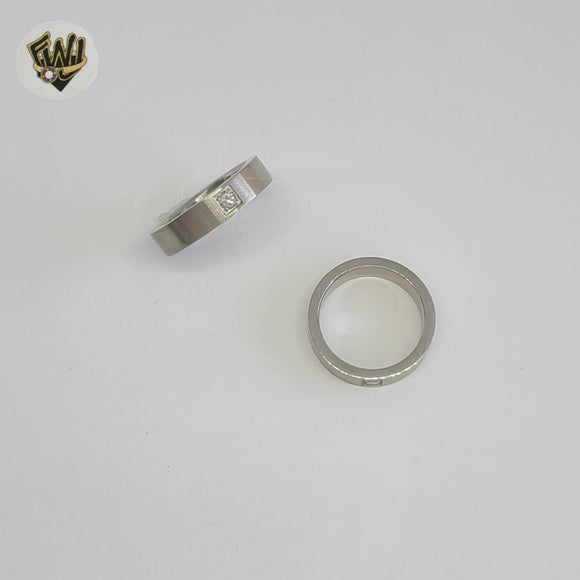 (4-0078) Acero inoxidable - Anillo para hombre con circonitas talladas.